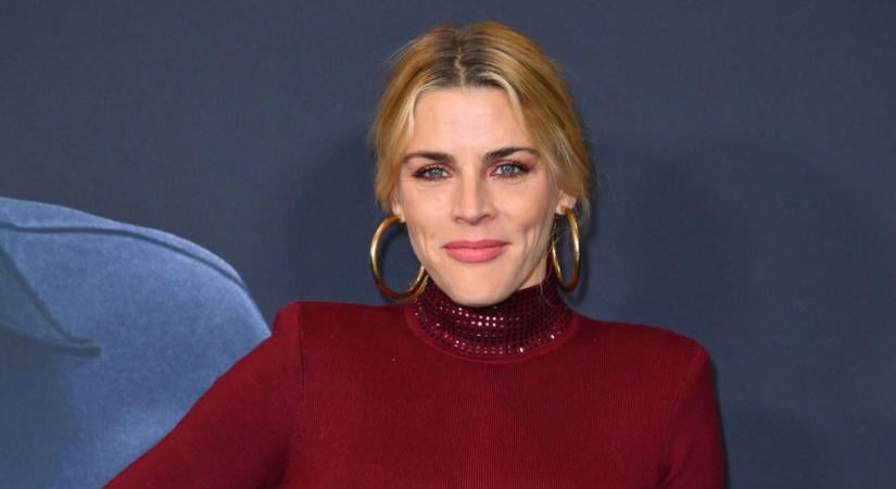 Rosszindulatú daganatot találtak a Dawson és a haverok sztárjánál: Busy Phillips már két műtéten is átesett