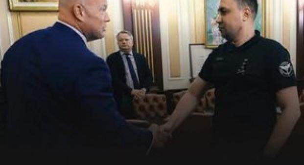 Budanov és az USA NATO-nagykövete az ukrán légicsapások orosz elitre és társadalomra gyakorolt hatásáról tárgyalt