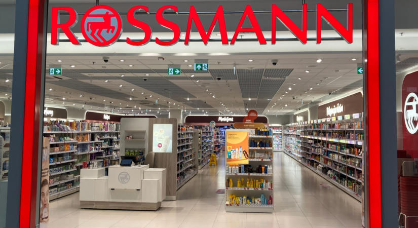 Átalakítja üzletkoncepcióját a Rossmann Lengyelországban a dm terjeszkedése közepette