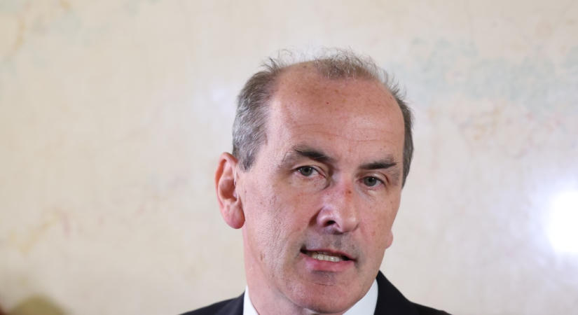 Hegedűs Zsolt bejelentette: felülviszgálják a szívhangrendelet