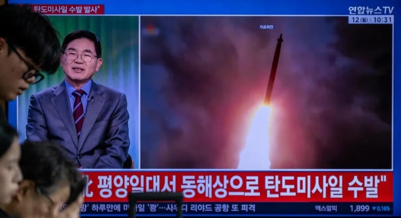 Újabb rakétákkal demonstrálja erejét Észak-Korea