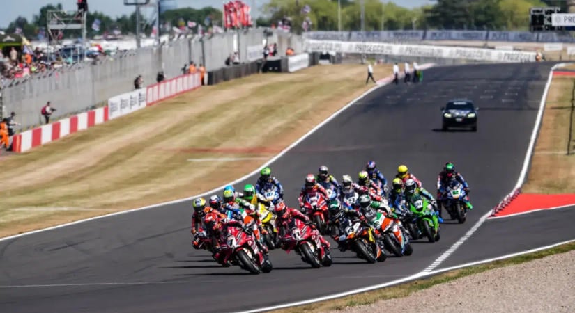 Átrendeződik a Superbike-mezőny: egy csapat távozik, egy bővít, egy hely még gazdára vár