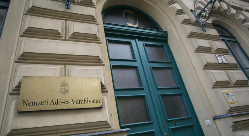 Népszerű tévéműsorokat gyártottak, és közben elcsaltak 174 millió forint adót