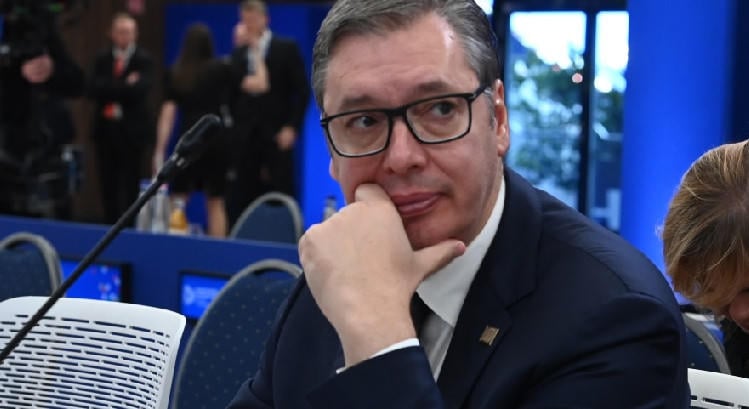 Vucic bejelentette, várhatóan októberben tartják előrehozott választásokat