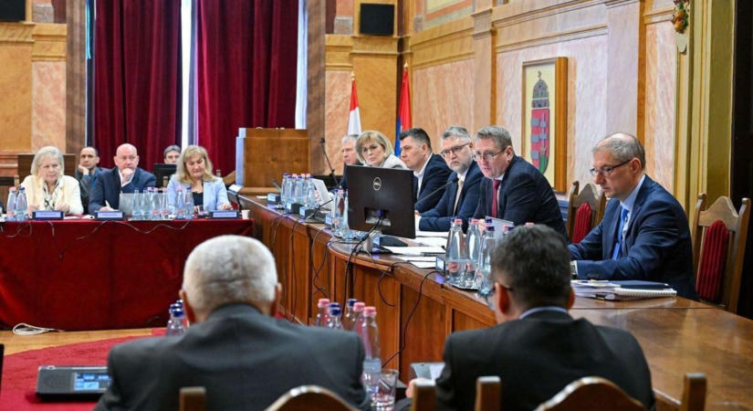 Változások jöhetnek Egerben: parkolásról, közlekedésről és a városi médiáról is döntenek