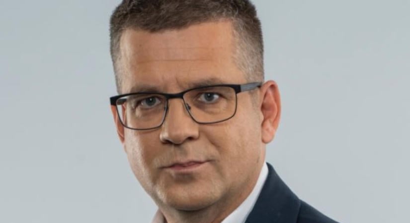 Őrizetbe vették Seszták Miklóst a mentelmi joga felfüggesztése után