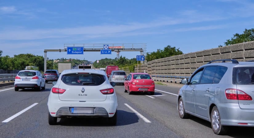 Friss adatok. Íme az üzemanyag árak, ma ennyiért tankolhatsz