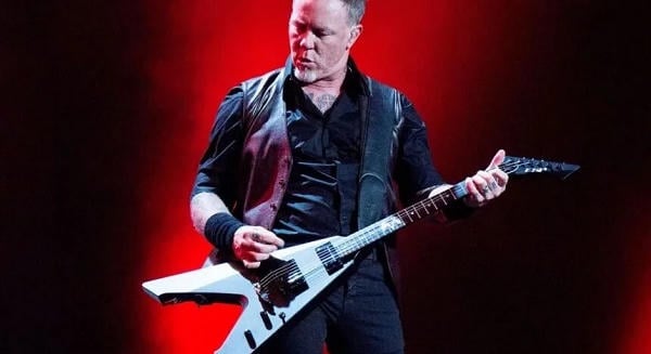 A Metallica nem akarja más előadókhoz hasonlóan a saját „baromságaival” befolyásolni a rajongóit