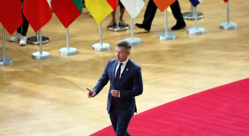 Magyar Péter és Orbán Viktor is Brüsszelből üzent