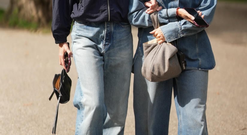 Uncsi már a kék farmer! Az ősz új kedvence ez az árnyalat a stílusos nők szerint