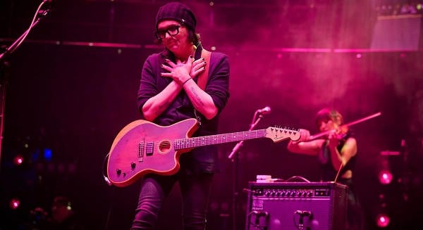 Brian Molko: „Vért és ondót hagytunk magunk után három kontinensen” – Így változott meg a Placebo