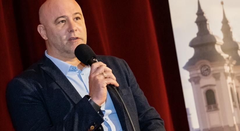 Király Gábor: „Volt olyan klub, amely megtiltotta volna a szürke mackónadrágot”
