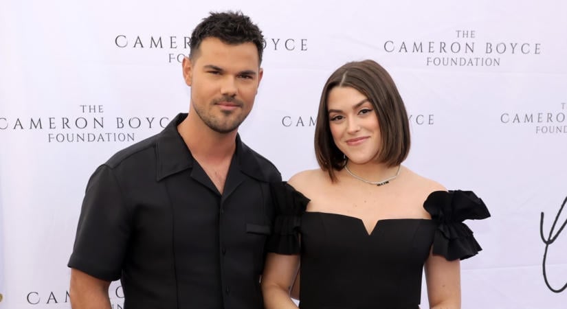 Megszületett Taylor Lautnerék gyermeke – Az Alkonyat sztárja és felesége a babájuk nevét is elárulták