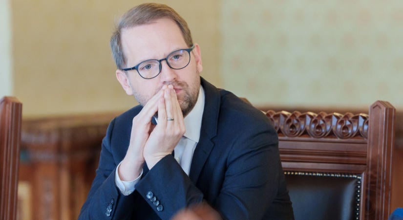 A PSD azt kéri Dominic Fritztől, hogy mondjon le az USR éléről