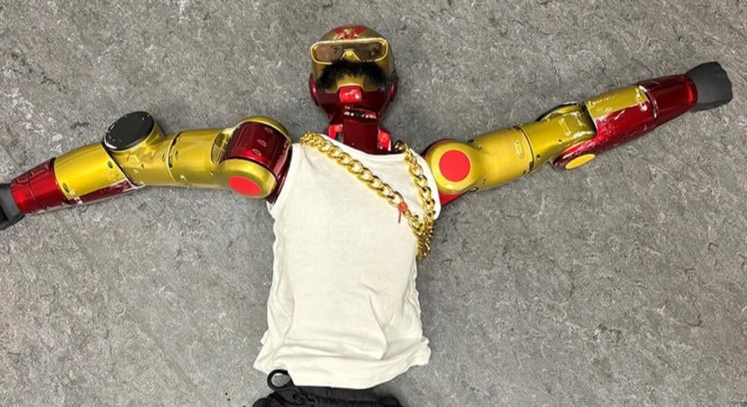 Elfogtak egy humanoid robotot, miután fogdosott egy 16 éves lányt Németországban