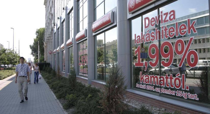 Fordulat a devizahitelesek ügyében: mától leállnak a perek és a végrehajtások