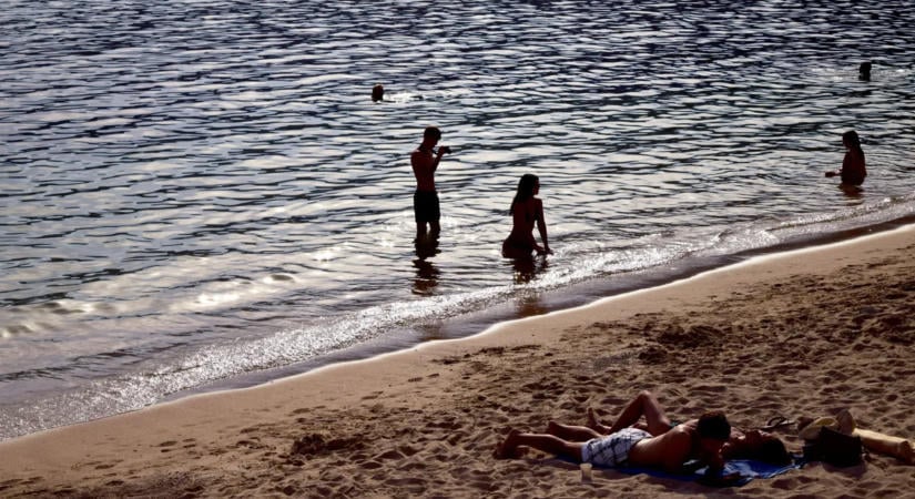 Napozóágy miatt tört ki verekedés a strandon – meghalt egy idős férfi