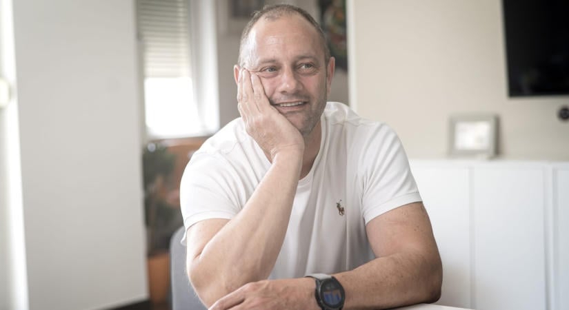 Kürti Tom: A politikai kapcsolatok erejével bindzsiző famíliák egyik főbűne, hogy elterelték a figyelmet a fenntarthatóan versenyképes példákról és sikerekről