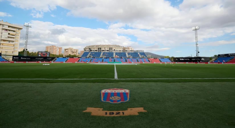 Lionel Messi spanyol másodosztályú klub tulajdonosa lett – hivatalos