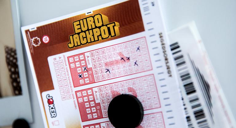Ha külföldön, nyaralás közben vásárolt Eurojackpotot, lehet, hogy elvitte a főnyereményt
