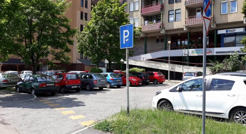 Szolnokon is vége az ingyen parkolásnak