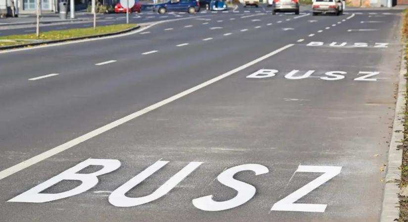 BRFK: 75 autóst büntettek meg a buszsáv jogosulatlan használata miatt