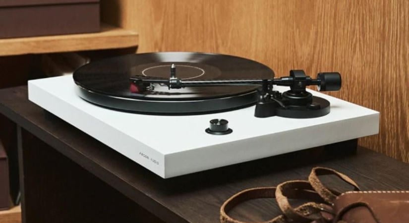 Hogyan válasszunk lemezjátszót és hangszórókat egy otthoni Hi-Fi-rendszerhez?
