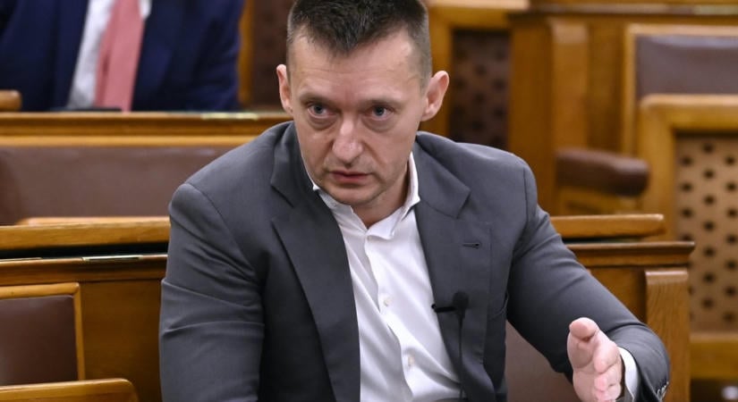 Óriási bajban Rogán Antal: nyomoznak a letelepedési kötvények miatt