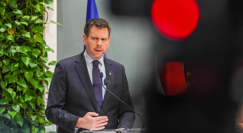 Vitézy Dávid: 999 forintos országos napijegy lesz az Autómentes Napon