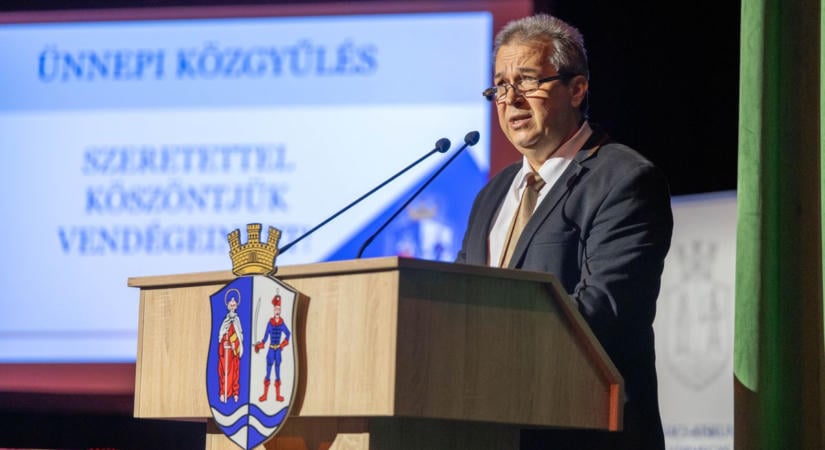 Bács-Kiskun kiválóságait díjazták Mélykúton: kiderült, ki lett az Év polgármestere  fotók