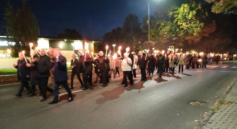 "Amikor a fővárosban eldördültek az első lövések, Veszprém megye és Ajka azonnal megmozdult"