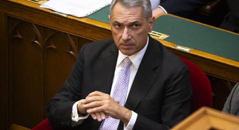 Lázár János már tavaly elismerte, hogy az Orbán-kormányoknak inkább nagy víztározókat kellett volna építeniük az elmúlt 10 évben