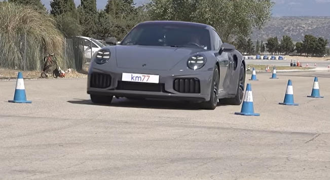 Jávorszarvasteszten járt a Porsche 911! Vajon tényleg gond nélkül átment?