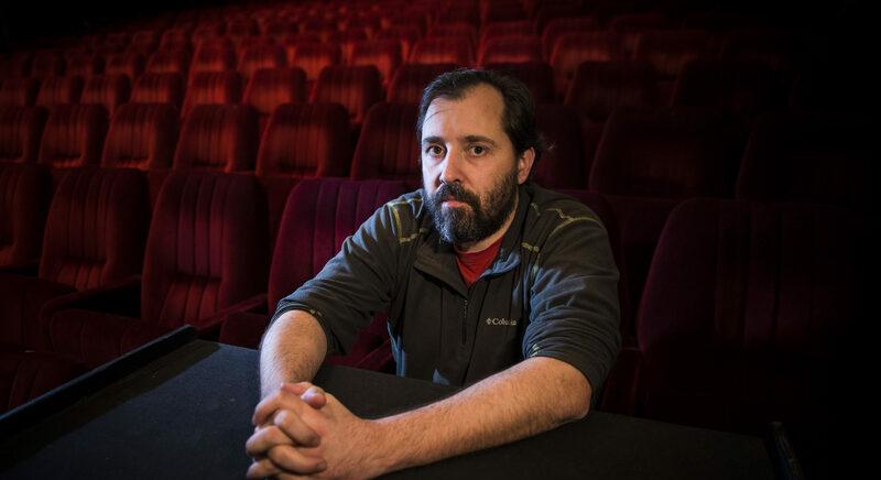 Schilling Árpád: „Nem a magyar színházi életből fogy el a levegő, hanem a szabad szellem illan el”