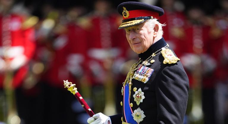 Véget ért egy korszak a brit történelemben, fontos döntést hozott III. Károly