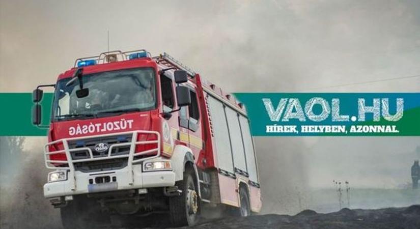 Árokba borult egy autó a 8-as főút vasi szakaszán