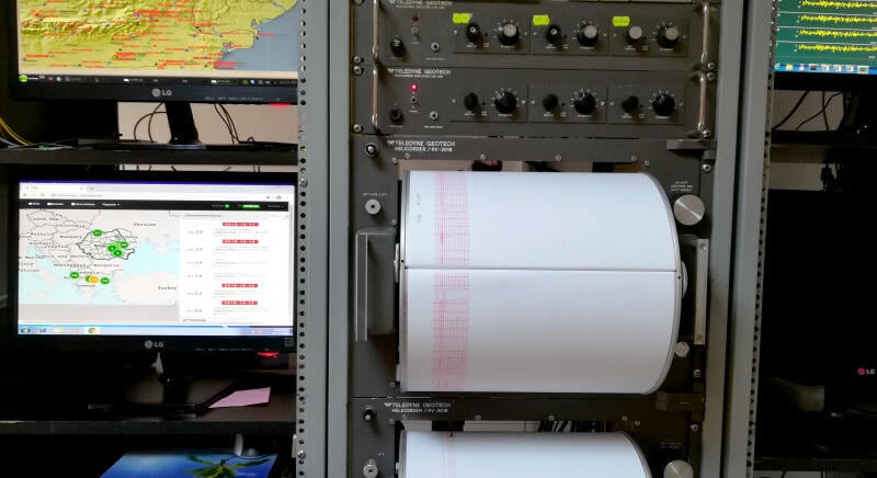 Közepes erősségű földrengés volt kedd reggel