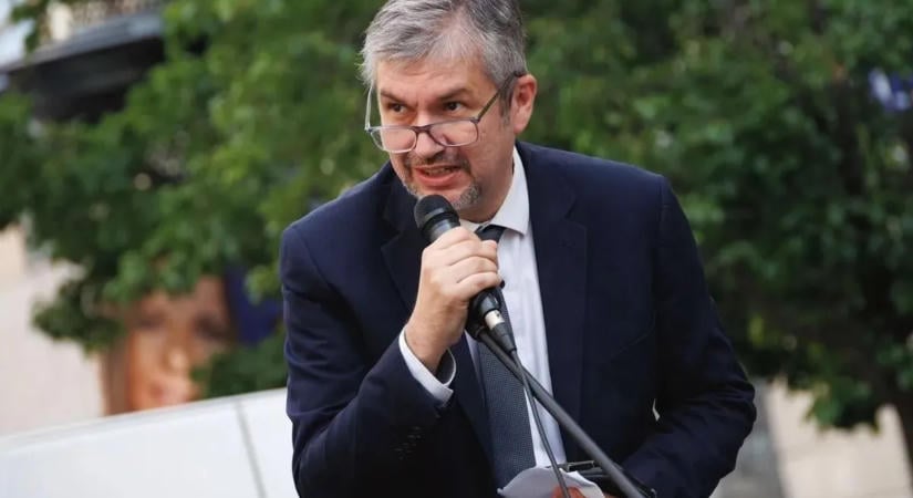 Közérdekű adatigénylést nyújt be az NVVH vezetői pályázata ügyében Hadházy Ákos