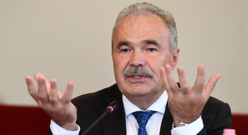 Nagy István volt agrárminiszter szerint nehezíti a gazdák helyzetét az új kormány döntésképtelensége