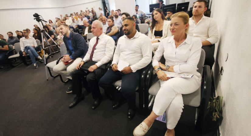Az Országgyűlés két kormánypárti tagja is jelen volt a Freedom of My Identity Emberi Jogi Fesztivál és Pécs Pride megnyitóján