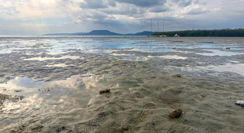 Sokkoló jövőképet vázolt a hazai szakember: jelenlegi formájában teljesen eltűnhet a Balaton