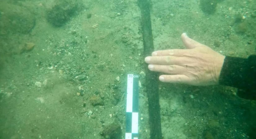 Egy újabb bronzkori kardot találtak a Mezzano-tó mélyén