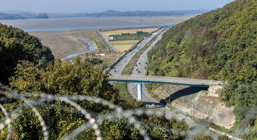 Kiemelten súlyos fenyegetést tett Észak-Korea, azonnali parancsot kaptak a katonák