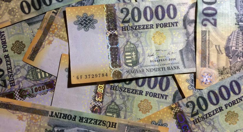 KSH: 754 700 forint volt a bruttó átlagkereset júniusban