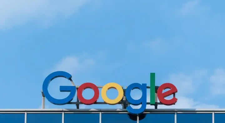 Írországban 403 millió eurós bírságot szabtak ki a Google-ra
