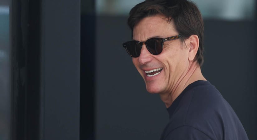 Lekapták, milliárdos sportkocsival jár az F1-főnök