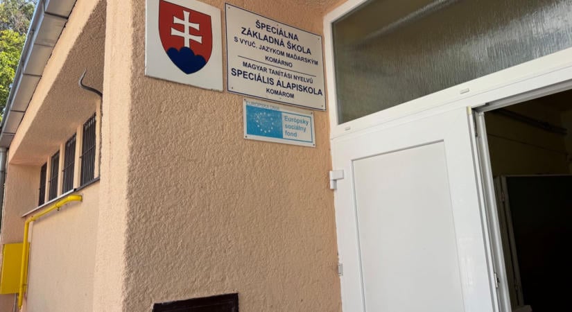 Mintegy 20 ezer euróból újult meg a Kassai utcai Speciális Alapiskola épülete