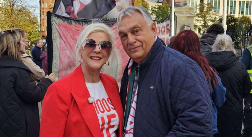 Orbán Viktort abortuszellenes tüntetésen fotózták le Belfastban