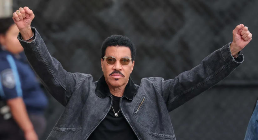 Lionel Richie végre hazatérhetett a kórházból: Los Angeles-i otthonában lábadozik