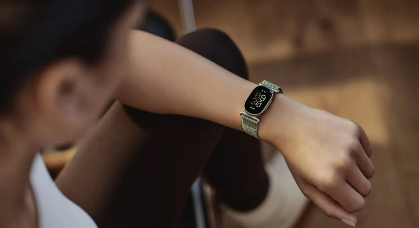 A Google új Fitbitje félúton van a karkötő és az okosóra között